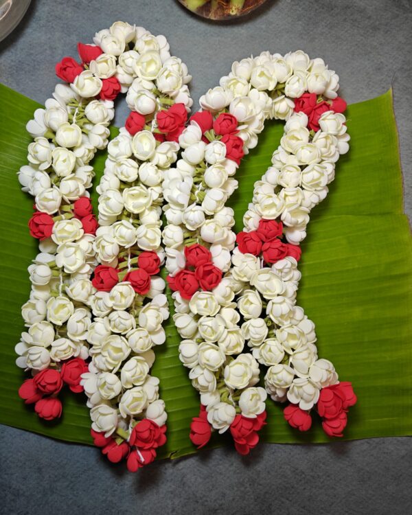 Malli With Rose String