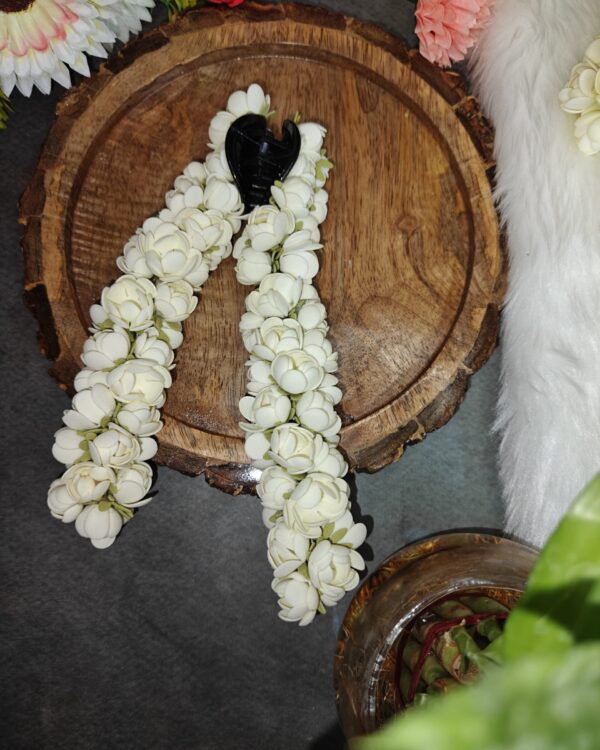 Malli Catch Clip String