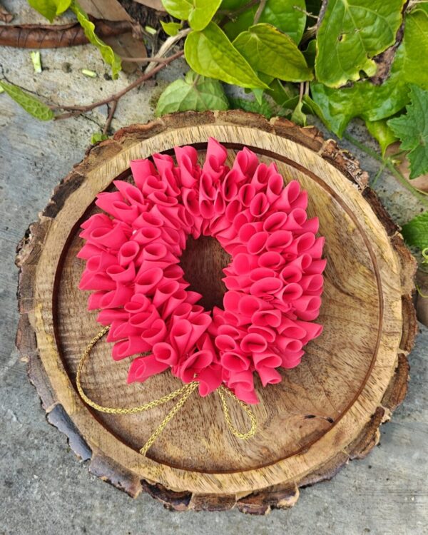 Red Rose Petals Veni