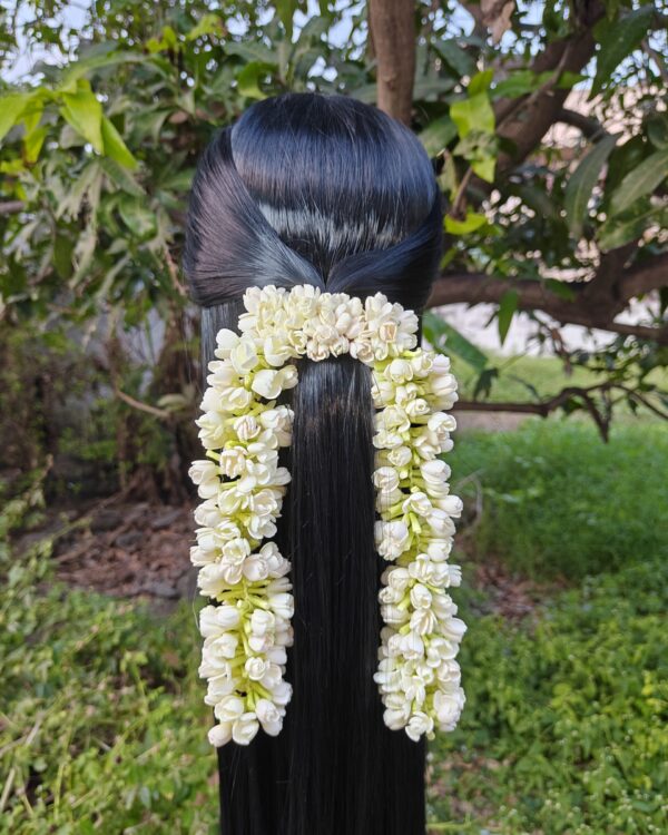 Semi Bloomed Malli Clip & Go