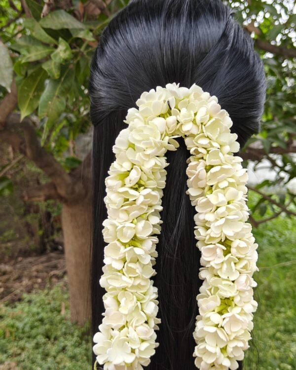 Mini Bloomed Jasmine String