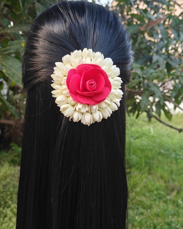 Malli*Rose Center Clip