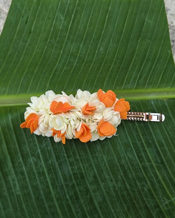 Mini Jasmine Kanakamaram Center Clip