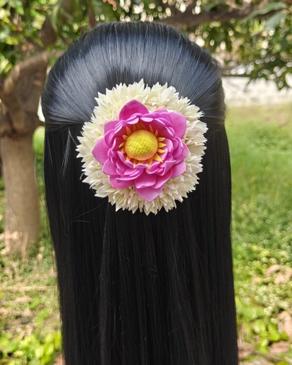 Pichi with Lotus Center Clip