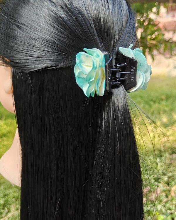 Leaf Shade Rose Catch Clip