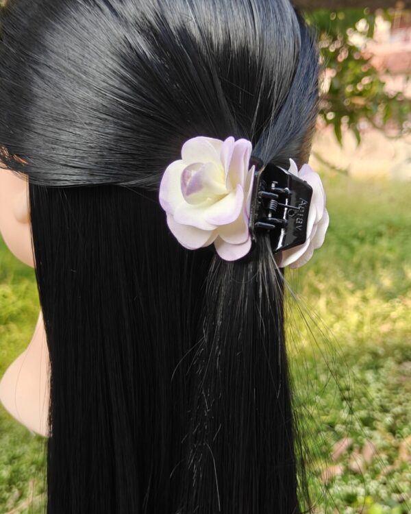 violet Shade Rose Catch Clip