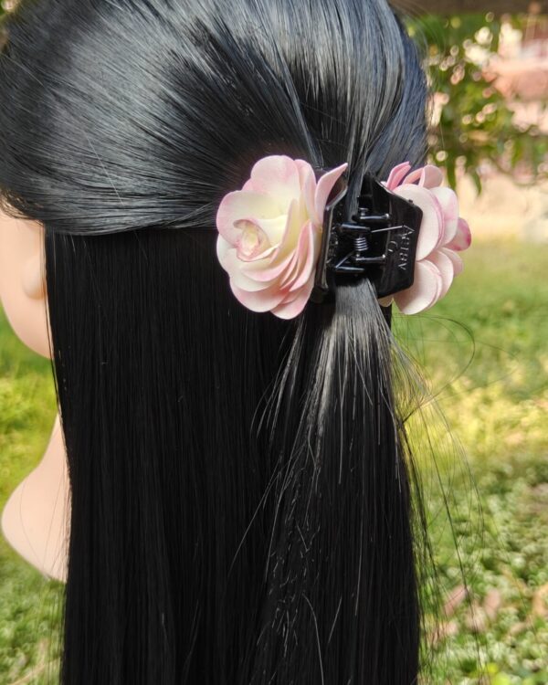 Jam Pink shade Rose Catch Clip