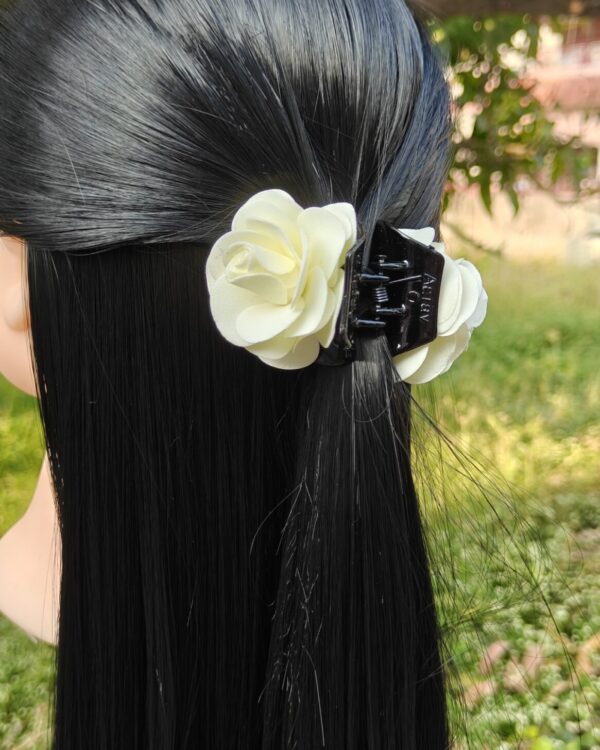 Which Rose Catch Clip