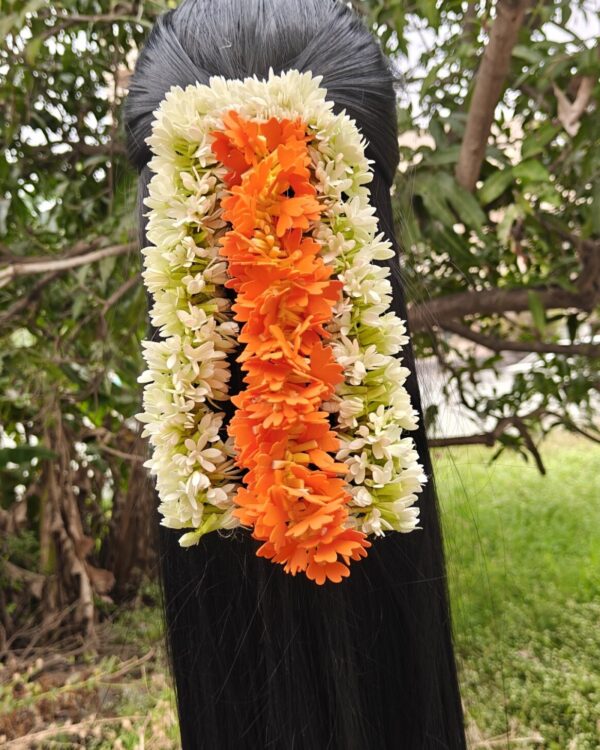 Mullai Poo*Kanakamaram Center Clip String