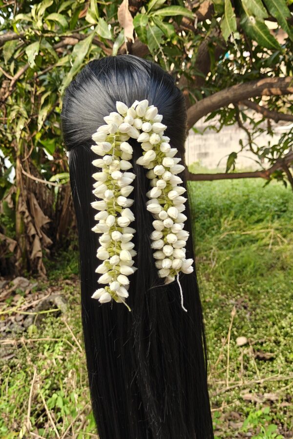 Realistic foam Jasmine mottu malli