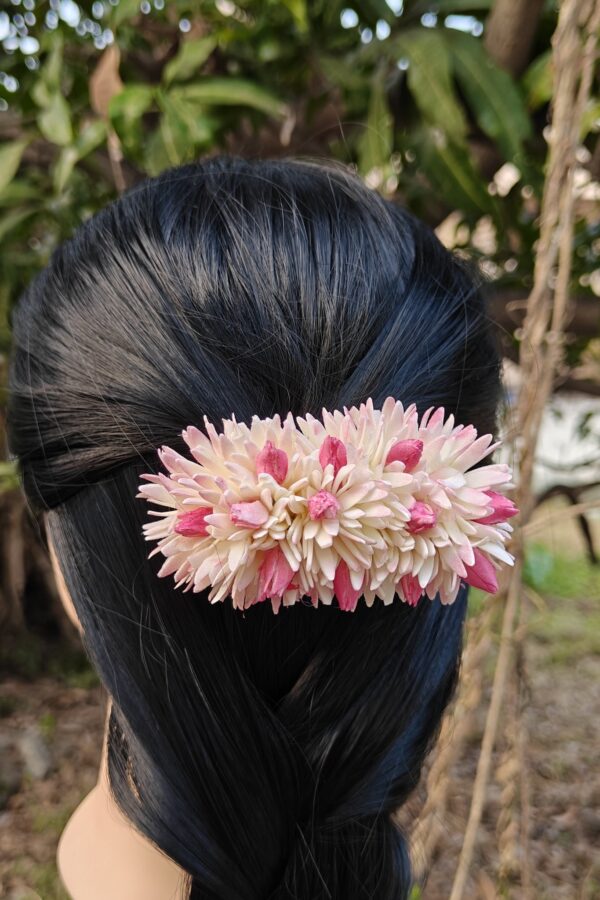 Blush Pink Center Clip