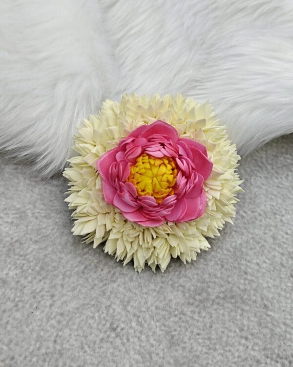 Pichi with Lotus Center Clip