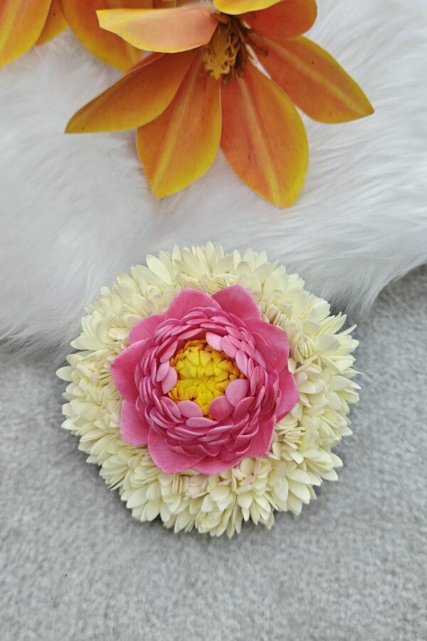 Mullai with Lotus Center Clip