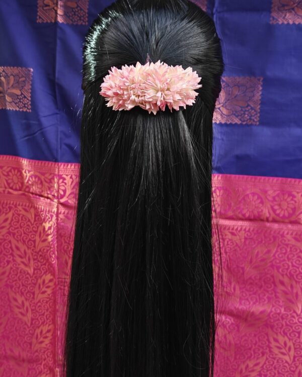 Jathi Malli Center Clip