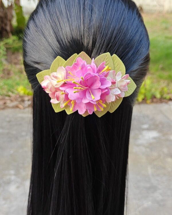 Cherry Blossom Center Clip