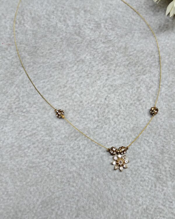 7 Stones Ad pendant invisible Chain