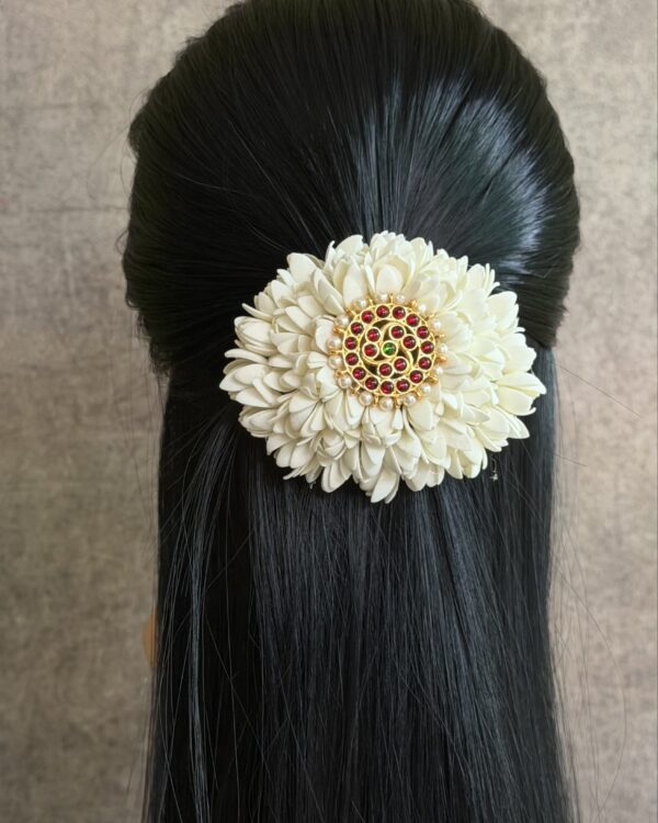 Bloomed Malli Sun Kemp Center Clip