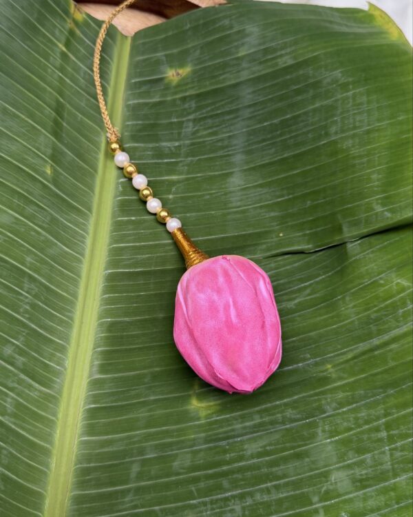 One Lotus 🪷 Kunjalam white&Gold pearls