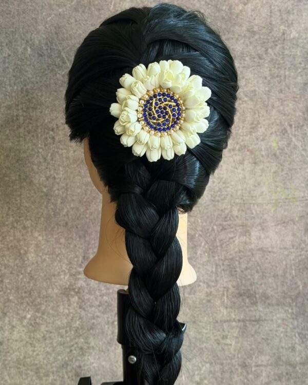 Semi Bloomed Malli Blue Kemp Center Clip